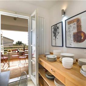 3 Bedroom Villa with Pool, Terrace and Sea Views near Vinisce, Sleeps 7